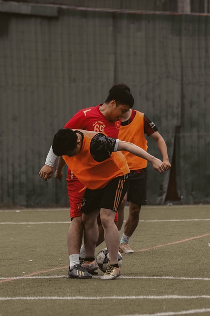 以其新锐的